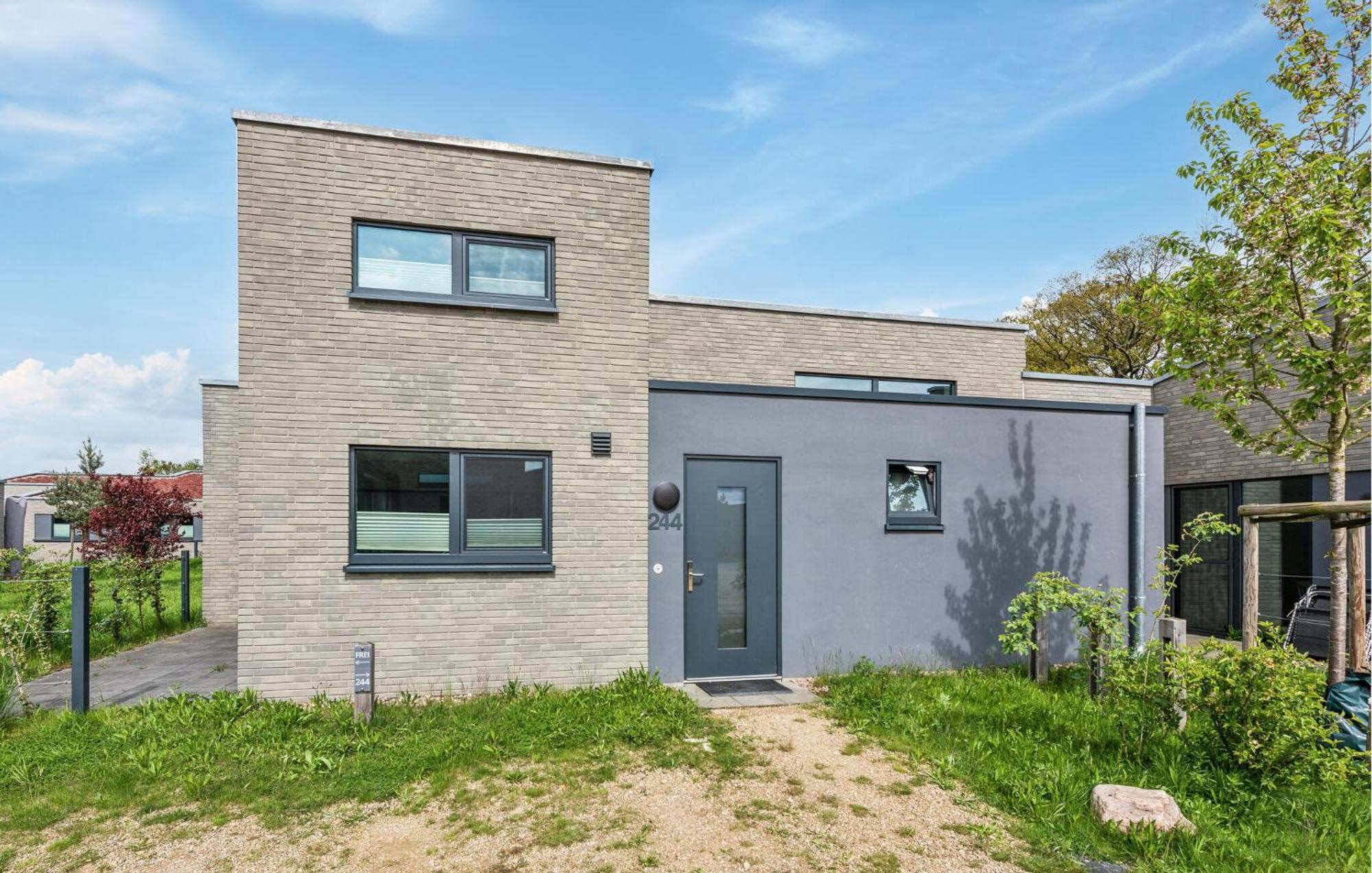 3 Bedroom Stunning Home In Lembruch-Duemmer See Экстерьер фото